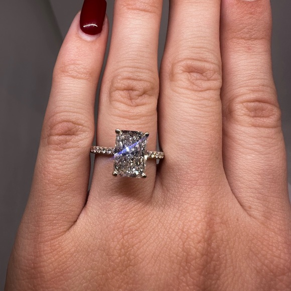 3.06 carat f vs1 radiant cut diamond engagement ring - Picture 5 of 12